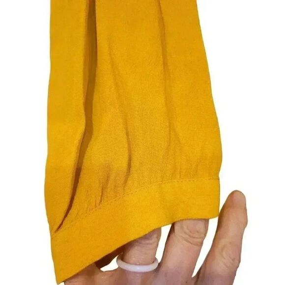 Banana Republic Women's Mustard Yellow Viscose Blouse - Picture 4 of 10